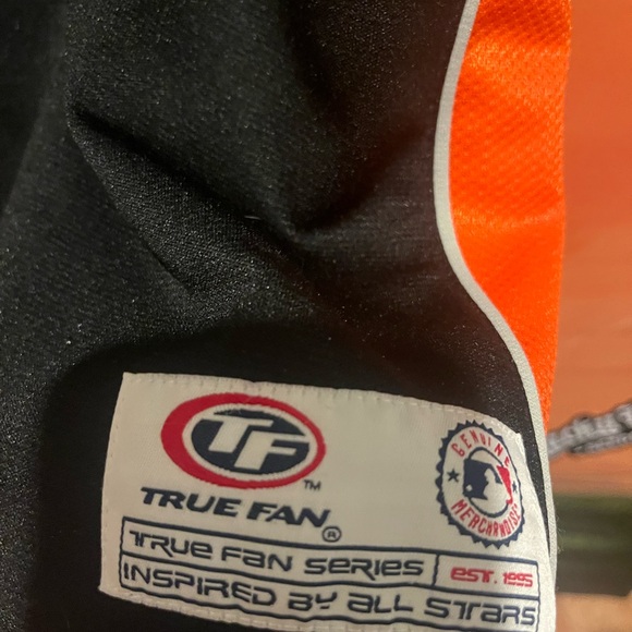 San Francisco Giants Jersey - Picture 4 of 7